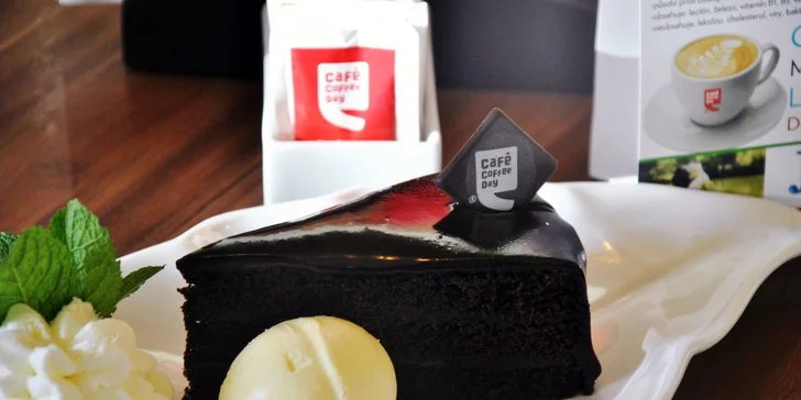 Cappuccina a domácí dortíky v Coffee Day Jindřišská a Černý Most
