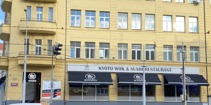 Sushi sety ve Vysočanech: až 54 ks sushi, minizávitky i miso polévky
