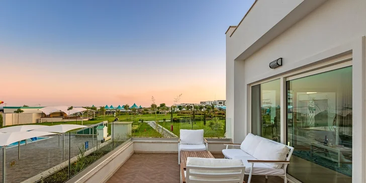 Luxusní dovolená na Kypru vč. letenky: resort s bazény, aquaparkem, pláží a ultra all inclusive