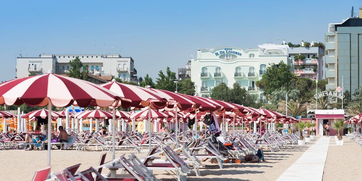 Letní dovolená v italském Rimini: 4* hotel se snídaní, přímo u moře