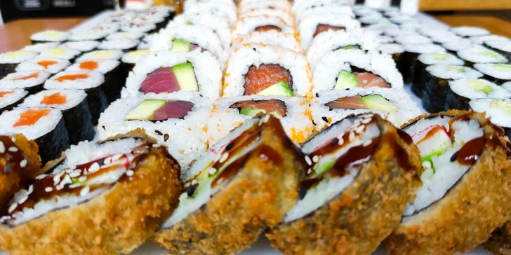Sushi z restaurace VieThai na Stodolní: 50 nebo 108 rolek se zeleninou i rybami
