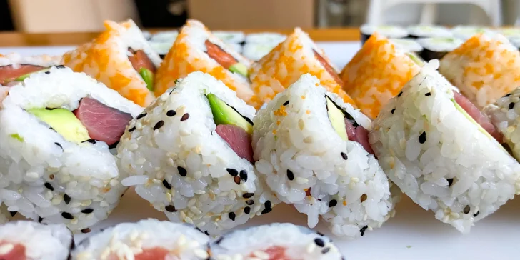 Sushi na Stodolní: 32 či 62 ks s lososem, tuňákem, krevetou i avokádem