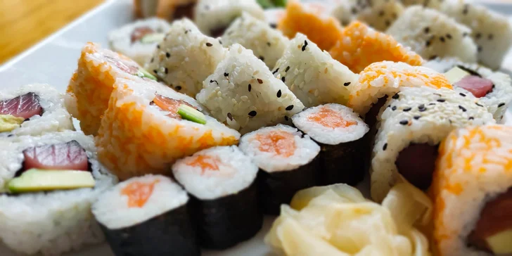 Sushi na Stodolní: 32 či 62 ks s lososem, tuňákem, krevetou i avokádem