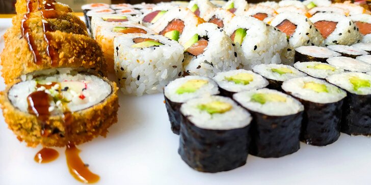 Sushi z restaurace VieThai na Stodolní: 50 nebo 108 rolek se zeleninou i rybami