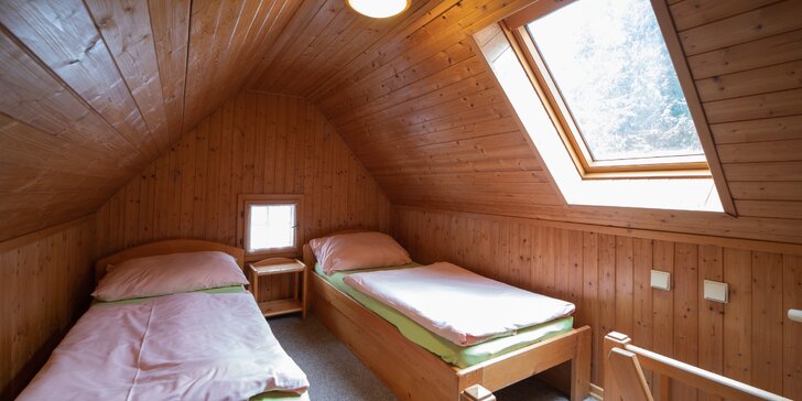 Pro výletníky a otužilce: bungalov či apartmán u lesní plovárny v KRNAPu