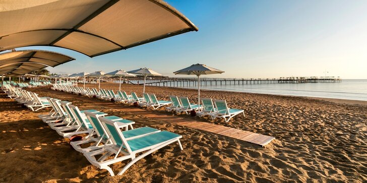 Luxusní dovolená na Kypru vč. letenky: resort s bazény, aquaparkem, pláží a ultra all inclusive