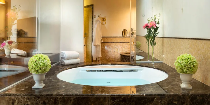 Letní dovolená v italském Rimini: 4* hotel se snídaní, přímo u moře