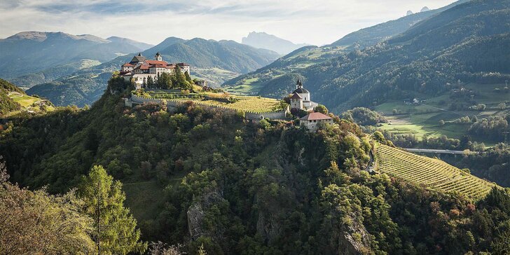 Pobyt pod štíty italských Alp: polopenze, neomezený wellness, vinná lázeň a láhev sektu