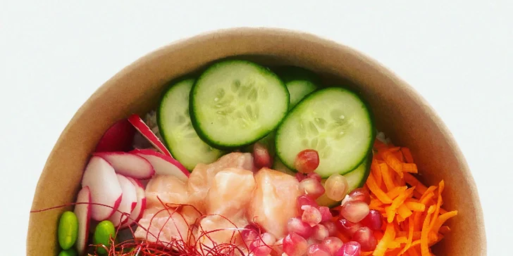 Poke bowl podle výběru s hovězím, tuňákem či lososem pro 1 i 2 osoby