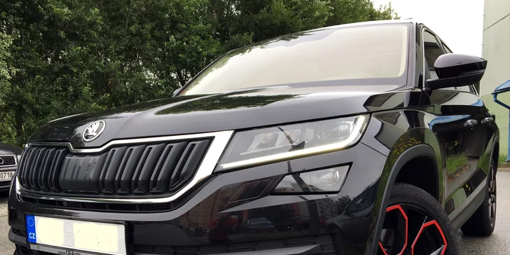 Auto jako nové: mytí karoserie zvnějšku i čištění interiéru včetně ošetření kožených sedaček