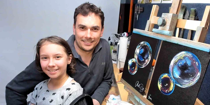 Online kurzy malování krok za krokem: lampa, úplněk, moře i kůň