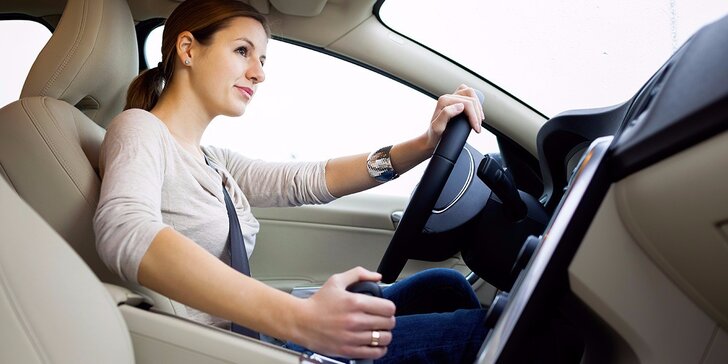 Získejte jistotu za volantem: 1–10 kondičních jízd pro řidiče osobního auta