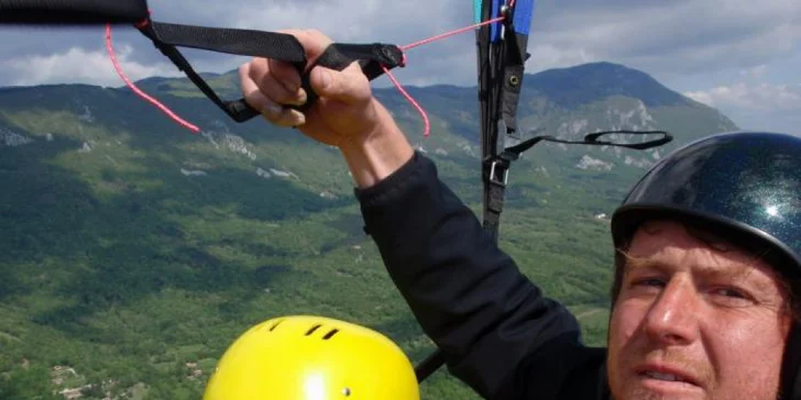 Pořádný adrenalin: tandemový paragliding i se záznamem letu pro 1 osobu