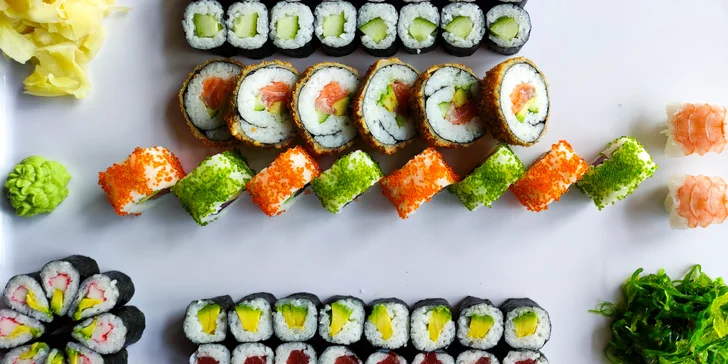 56 či 72 kousků sushi v Porubě klidně i s sebou: kreveta, losos v tempuře i tuňák California
