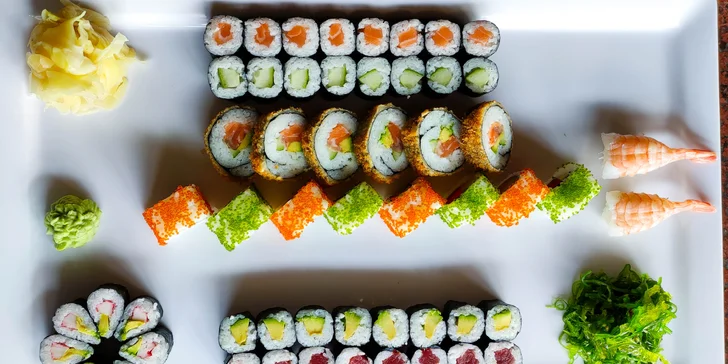 56 či 72 kousků sushi v Porubě klidně i s sebou: kreveta, losos v tempuře i tuňák California