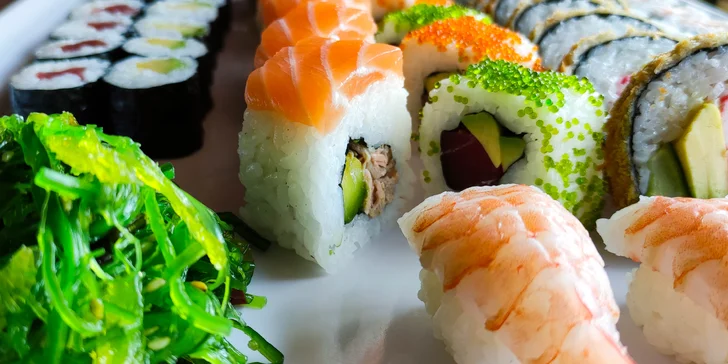 56 či 72 kousků sushi v Porubě klidně i s sebou: kreveta, losos v tempuře i tuňák California