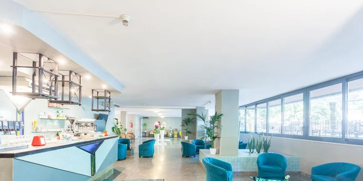 Letní dovolená v italském letovisku Cesenatico: hotel s all inclusive a bazénem, 150 m od pláže