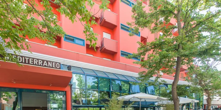 Letní dovolená v italském letovisku Cesenatico: hotel s all inclusive a bazénem, 150 m od pláže
