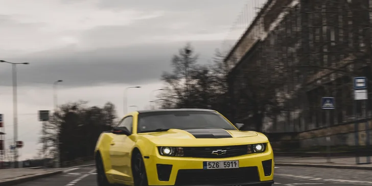 Chevrolet Camaro Bumblebee až na 24 hodin s neomezeným nájezdem km