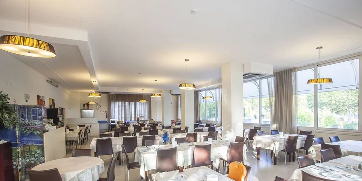 Pobyt v Itálii s all inclusive light: 2 další osoby na přistýlce s pobytem zdarma