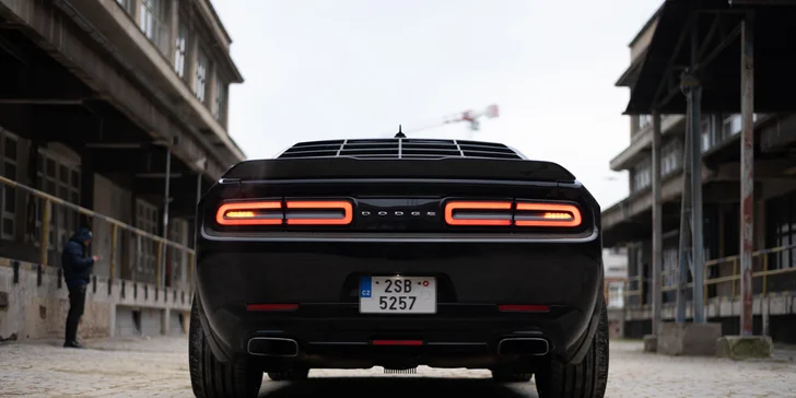 Superjízda v nadupaném Dodge Challenger až na 24 hodin