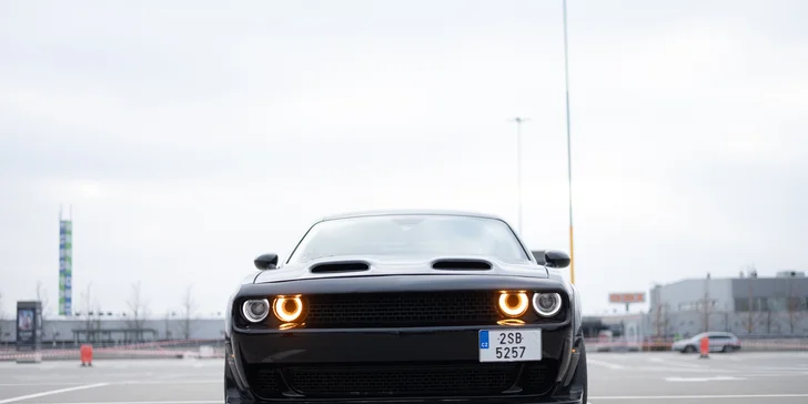 Superjízda v nadupaném Dodge Challenger až na 24 hodin