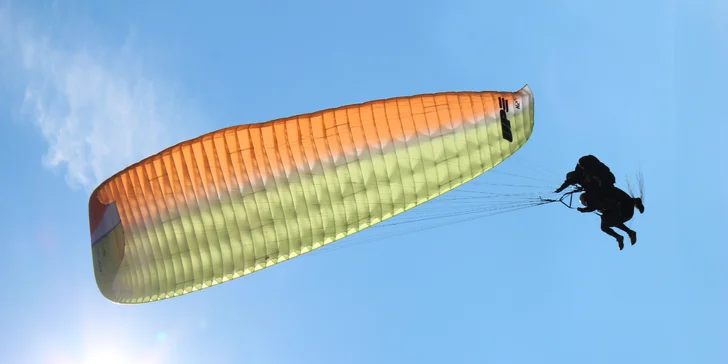 Pořádný adrenalin: tandemový paragliding i se záznamem letu pro 1 osobu