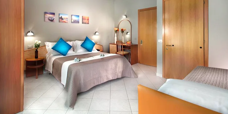 Letní dovolená v italském letovisku Cesenatico: hotel s all inclusive a bazénem, 150 m od pláže