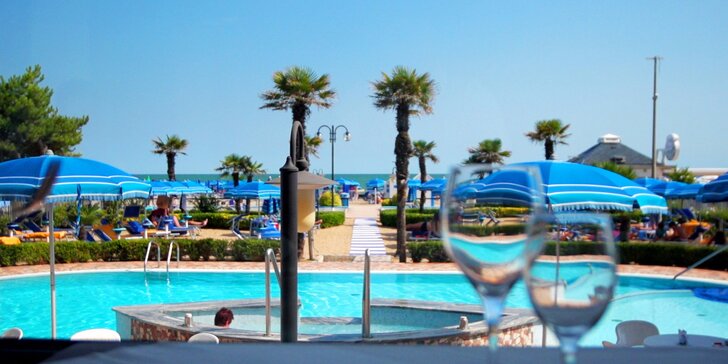 4* dovolená na Benátské riviéře: ubytování se snídaní, hotel přímo u pláže