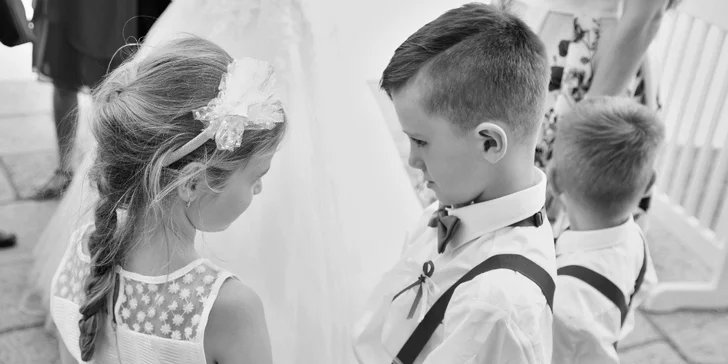 Focení v ateliéru: rodinné, těhotenské i portréty, 10-15 upravených fotografií