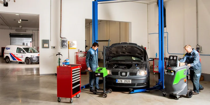 Servis auta: čištění a kontrola klimatizace, seřízení geometrie i světlometů a dezinfekce ozónem
