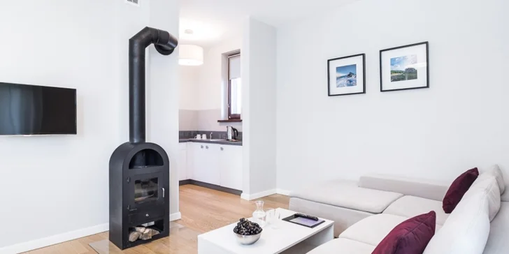 V apartmánu si můžete i zatopit v krbu. Apartmán pro 2 osoby má místo standardní postele rozkládací pohovku. 