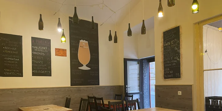 V nabídce je vždy světlý ležák a několik speciálních pivních stylů jako např. IPA, APA, NEIPA, kyseláče, witbier a další. 