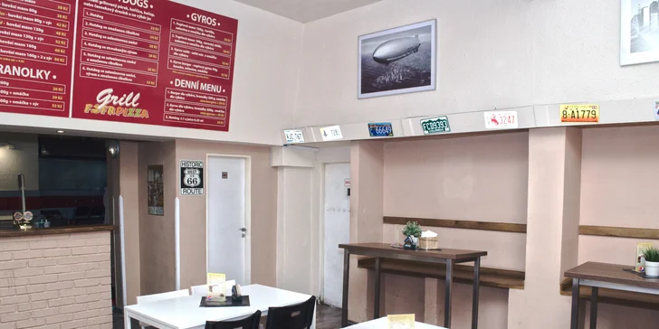Je to například pizza šunková, sýrová, tuňáková nebo salámová.
