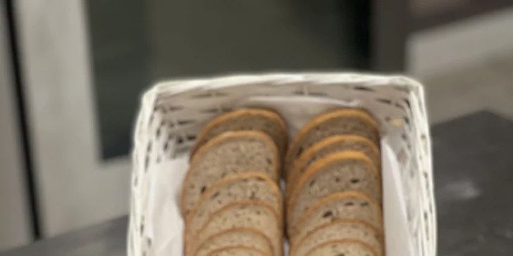 Nechybí ani vegetariánské pokrmy či poctivé polévky pro zahřátí.