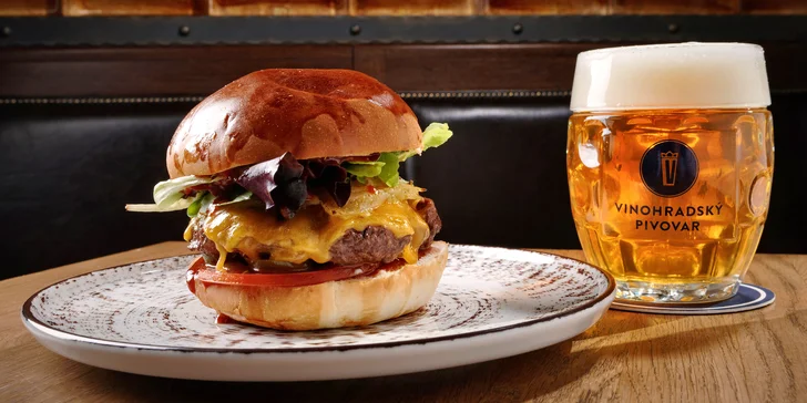 500 i 1000 Kč na jídlo i pití v Dusty's fine Burgers: polévky, burgery, jerky i pivní speciály