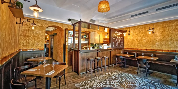 500 i 1000 Kč na jídlo i pití v Dusty's fine Burgers: polévky, burgery, jerky i pivní speciály