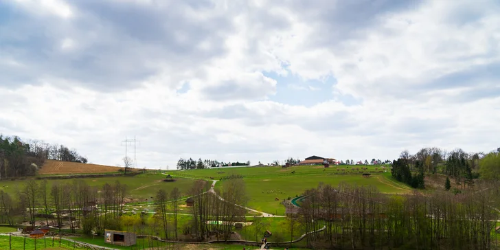 Celodenní vstupenky do Farmaparku pro dítě či dospělého nebo pro celou rodinu