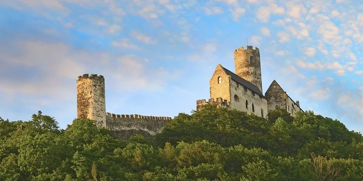 Pobyt v hotelu na břehu Máchova jezera se stravou i bazénem