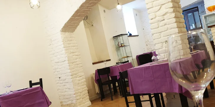 7chodové degustační menu pro dva: telecí tataráček, flank steak i vepřová panenka