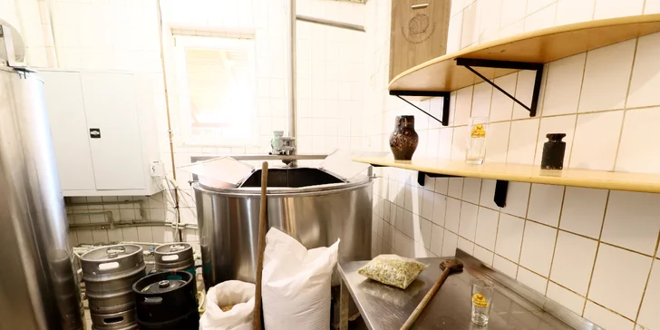 Prohlídka pivovaru s ochutnávkou piv, pečeným kolenem a pivním dárkem s sebou