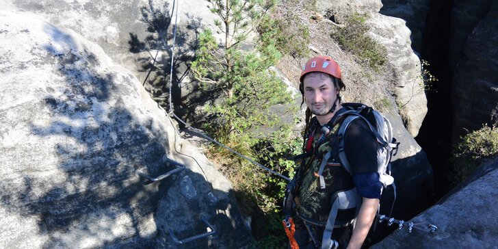 Bezpečný adrenalin při horolezení v Českosaském Švýcarsku či Děčíně