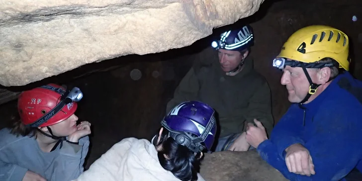 Adrenalinový sestup do tajemných jeskyní a labyrintů Krušných hor