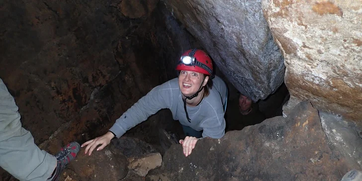 Adrenalinový sestup do tajemných jeskyní a labyrintů Krušných hor