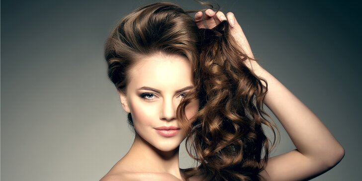 Perfektní střih včetně regenerace a stylingu pro všechny délky vlasů