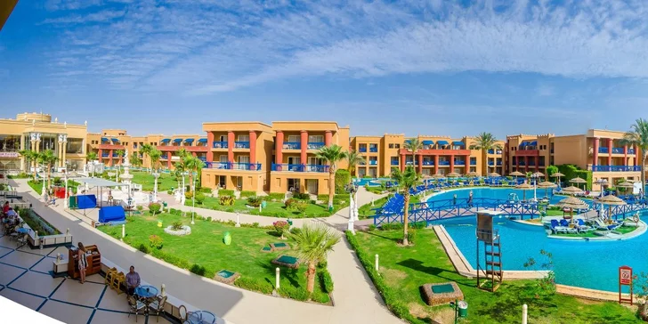 All inclusive dovolená v egyptské Hurghadě vč. letenky: 5* hotel s aquaparkem