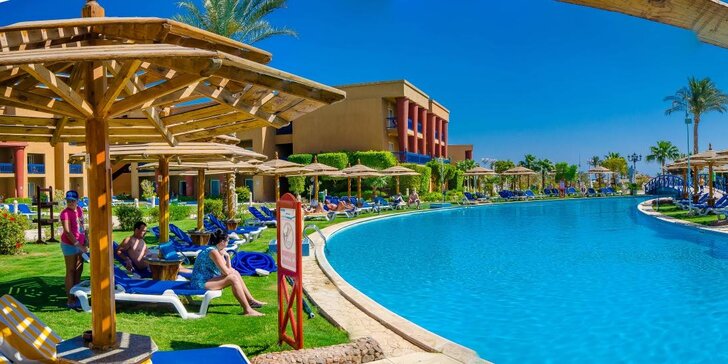 All inclusive dovolená v egyptské Hurghadě vč. letenky: 5* hotel s aquaparkem