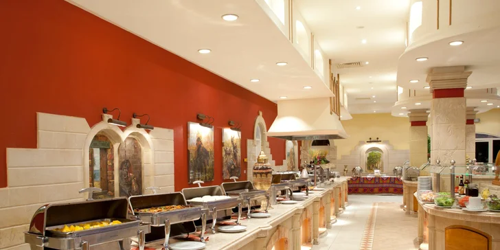 Letecky do Hurghady: 4* hotel přímo na pláži, s all inclusive a bazénem