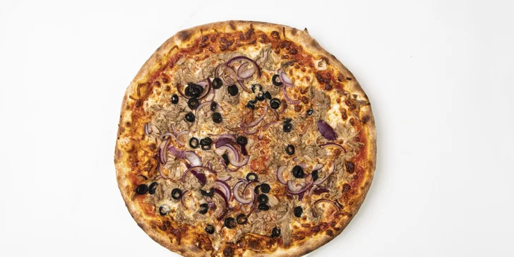 Uspořádejte piknik na Petříně: pizza dle výběru, Coca-Cola, víno či pivo