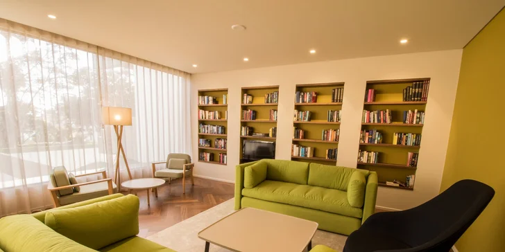 Dovolená na Madeiře: letenka a 4* hotel ve Funchalu se snídaní a bazénem